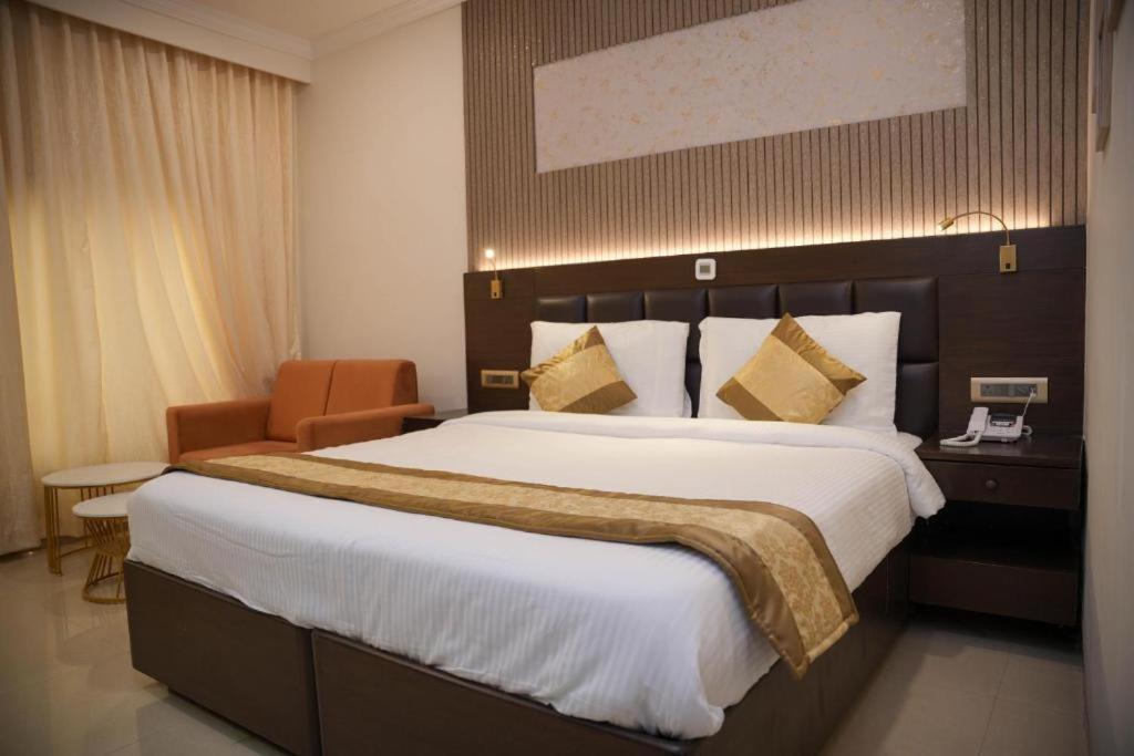 Hotel Vijaydeep Place Near Delhi Airport Neu-Delhi Exterior foto