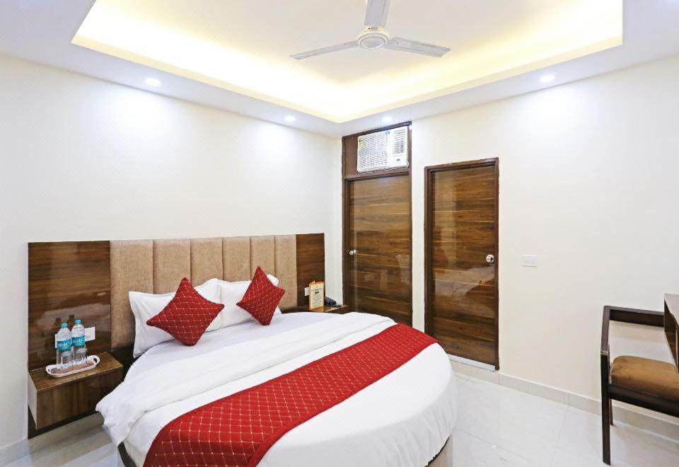 Hotel Vijaydeep Place Near Delhi Airport Neu-Delhi Exterior foto