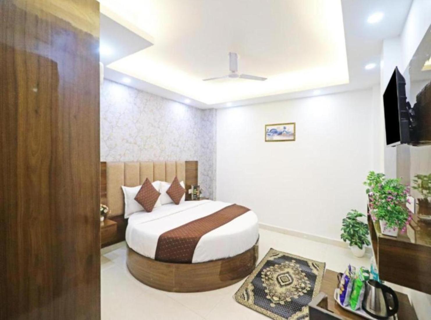 Hotel Vijaydeep Place Near Delhi Airport Neu-Delhi Exterior foto