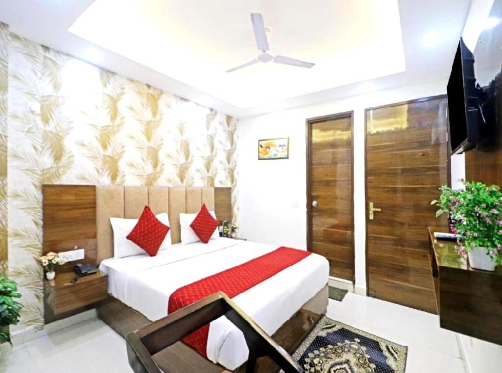 Hotel Vijaydeep Place Near Delhi Airport Neu-Delhi Exterior foto